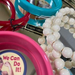 Lucite Bracelets (4) & Necklace WE CAN DO IT!